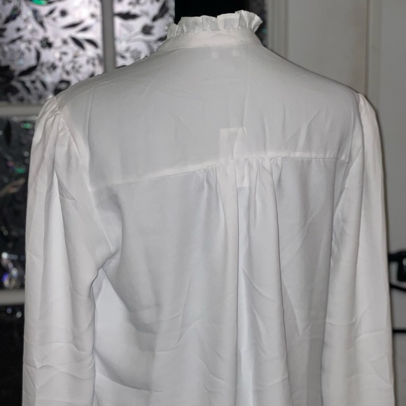 Express White Ruffled Blouse - Picture 4 of 9